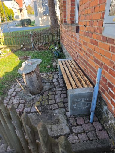 Sitzbank mit Simsonemblem